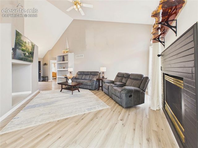 116 Top Notch Trail, Penrose, CO 81240