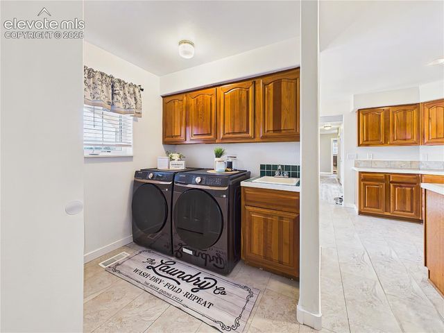 116 Top Notch Trail, Penrose, CO 81240