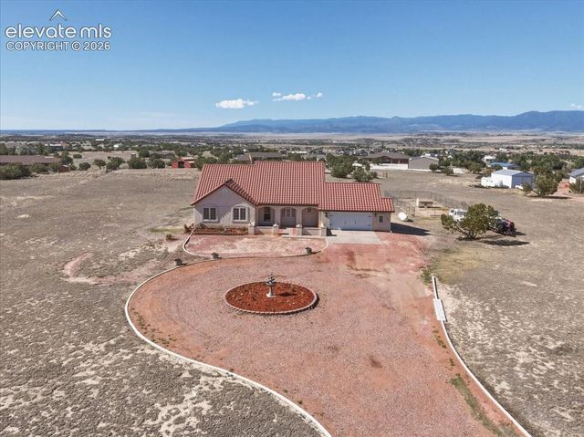 116 Top Notch Trail, Penrose, CO 81240