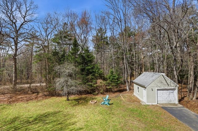 55 Hanover St, Hanover, MA 02339