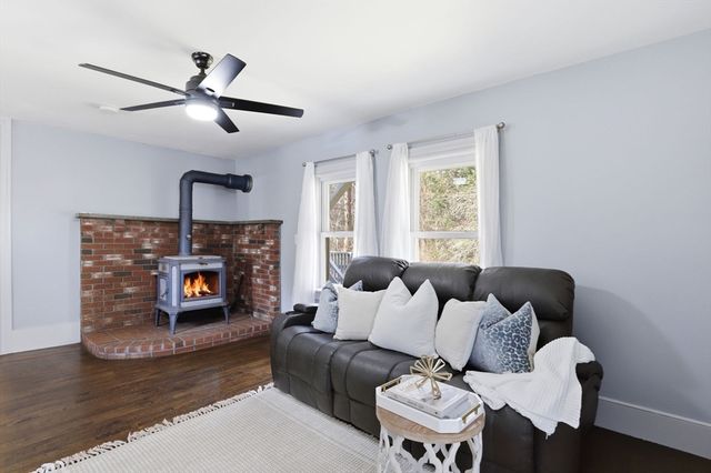 55 Hanover St, Hanover, MA 02339