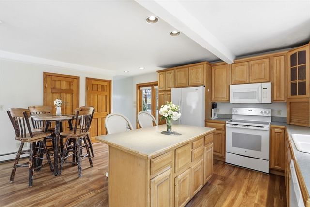 55 Hanover St, Hanover, MA 02339