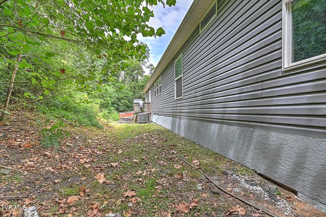 310 Carden Hollow Road, Bristol, TN 37620