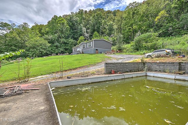 310 Carden Hollow Road, Bristol, TN 37620