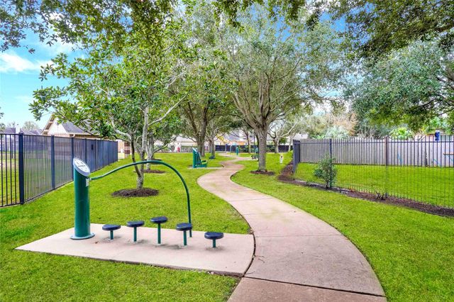 8518 Windy Thicket Lane, Cypress, TX 77433