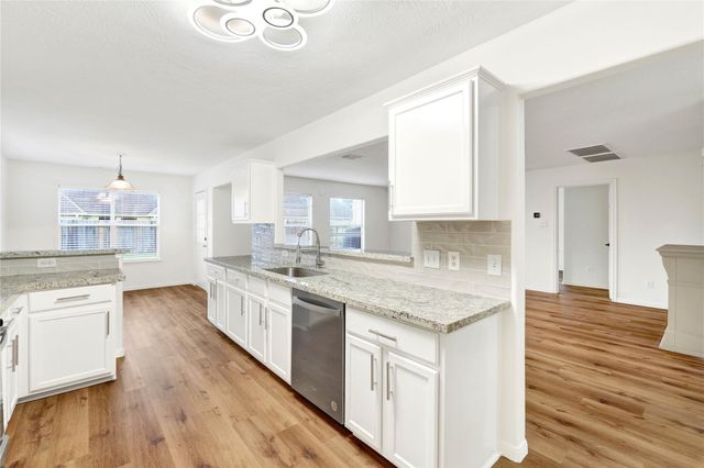 8518 Windy Thicket Lane, Cypress, TX 77433