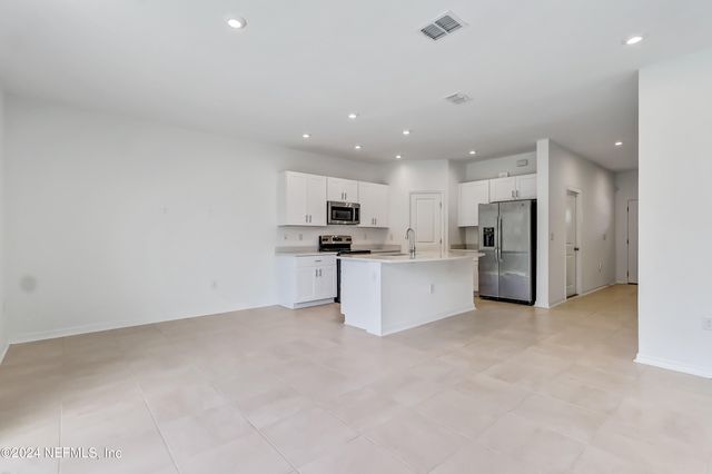 280 ANTHONY Drive, Jacksonville, FL 32218