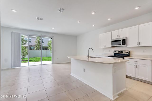 280 ANTHONY Drive, Jacksonville, FL 32218