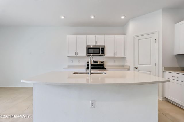 280 ANTHONY Drive, Jacksonville, FL 32218