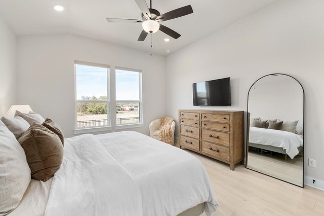 1055 Sage Thrasher CIR, Dripping Springs, TX 78620