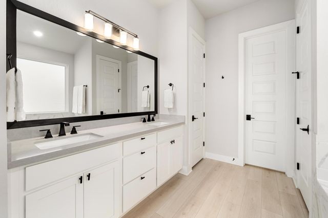 1055 Sage Thrasher CIR, Dripping Springs, TX 78620