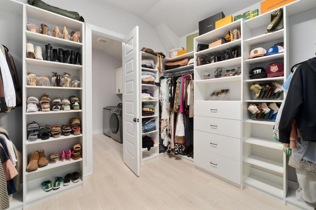 1055 Sage Thrasher CIR, Dripping Springs, TX 78620