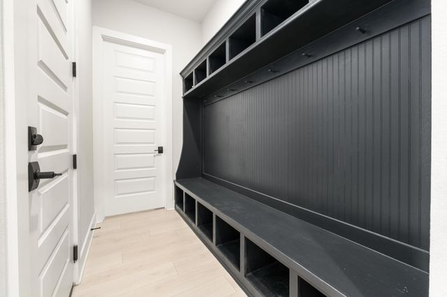 1055 Sage Thrasher CIR, Dripping Springs, TX 78620