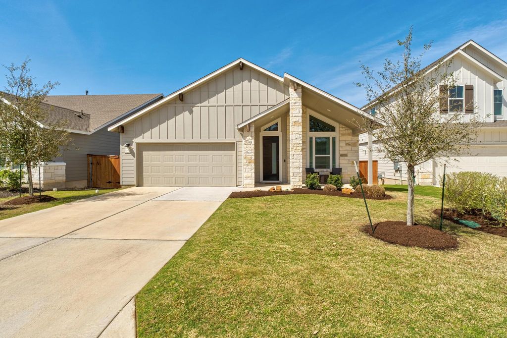 1055 Sage Thrasher CIR, Dripping Springs, TX 78620