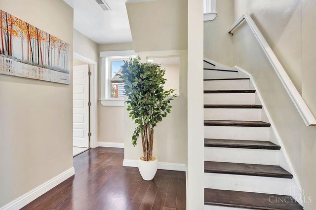 3331 Bonaparte, Cincinnati, OH 45207