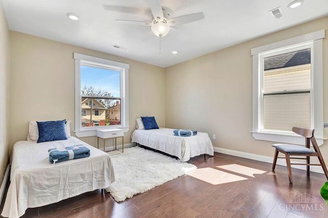 3331 Bonaparte, Cincinnati, OH 45207