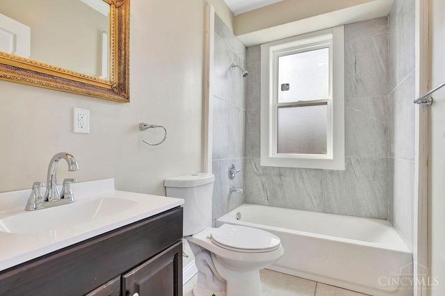 3331 Bonaparte, Cincinnati, OH 45207