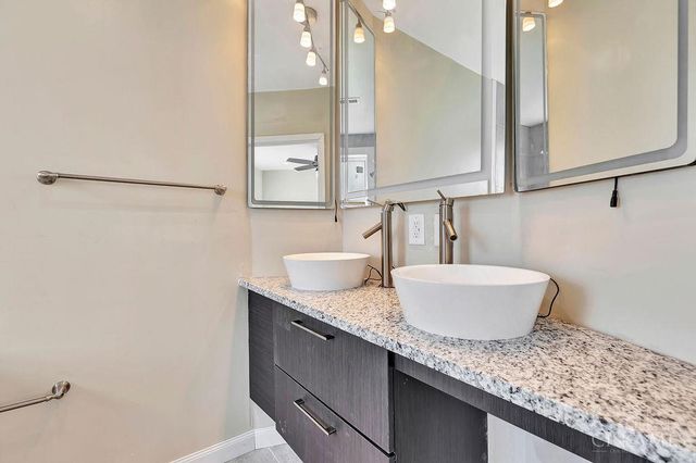 3331 Bonaparte, Cincinnati, OH 45207