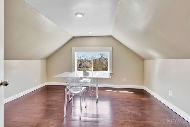 3331 Bonaparte, Cincinnati, OH 45207