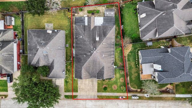 1103 Lake Shore Drive, Pearland, TX 77581