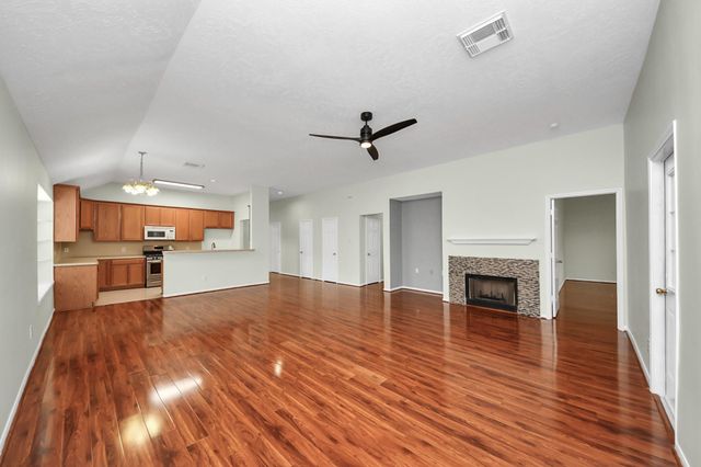 1103 Lake Shore Drive, Pearland, TX 77581