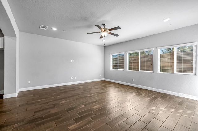 4158 Duncan Avenue, Clovis, CA 93619