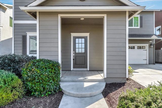 4158 Duncan Avenue, Clovis, CA 93619