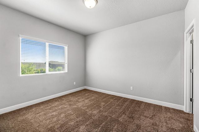 4158 Duncan Avenue, Clovis, CA 93619