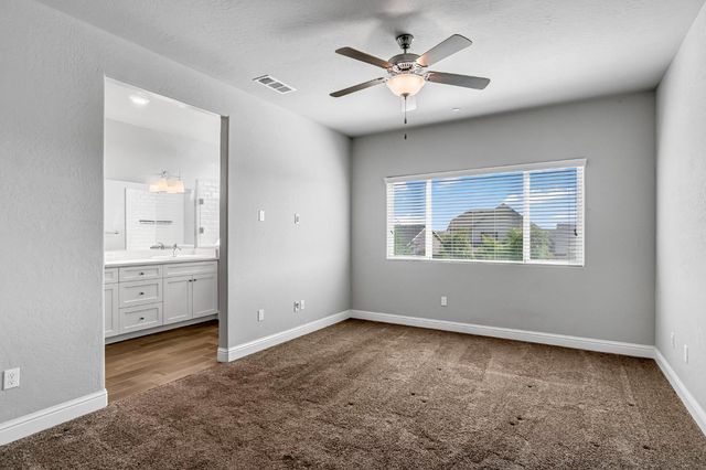 4158 Duncan Avenue, Clovis, CA 93619