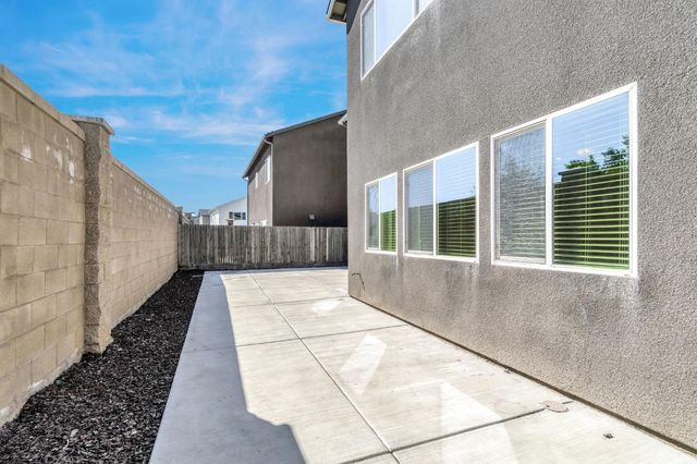 4158 Duncan Avenue, Clovis, CA 93619