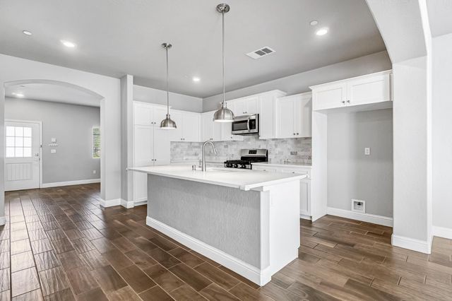 4158 Duncan Avenue, Clovis, CA 93619