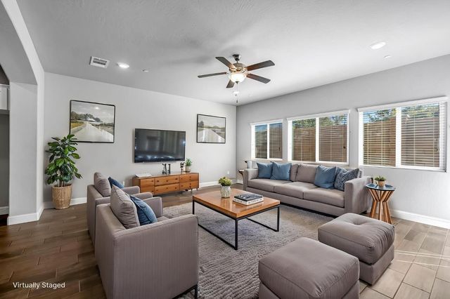 4158 Duncan Avenue, Clovis, CA 93619