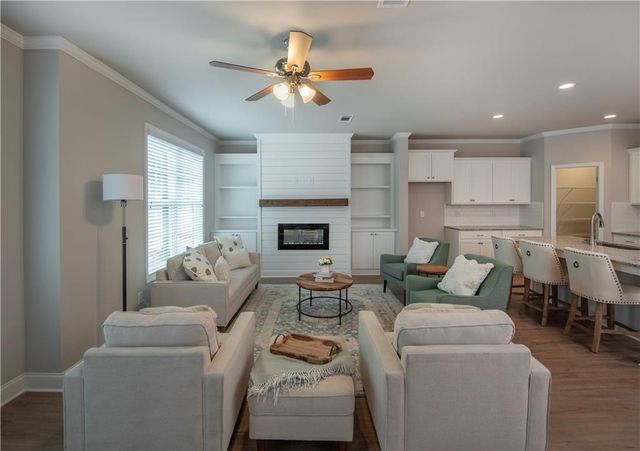 5361 Gray Birch Bend, Flowery Branch, GA 30542