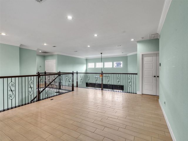 115 Shadow Springs Trail, Magnolia, TX 77354
