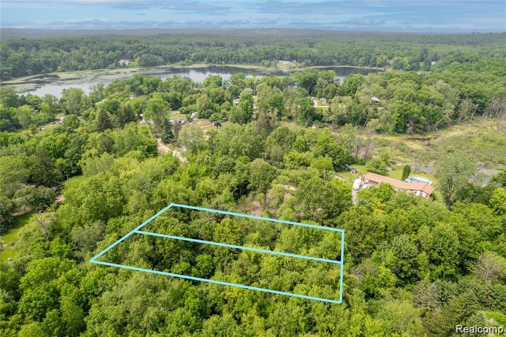 VL Birchwood Drive, Holly, MI 48442