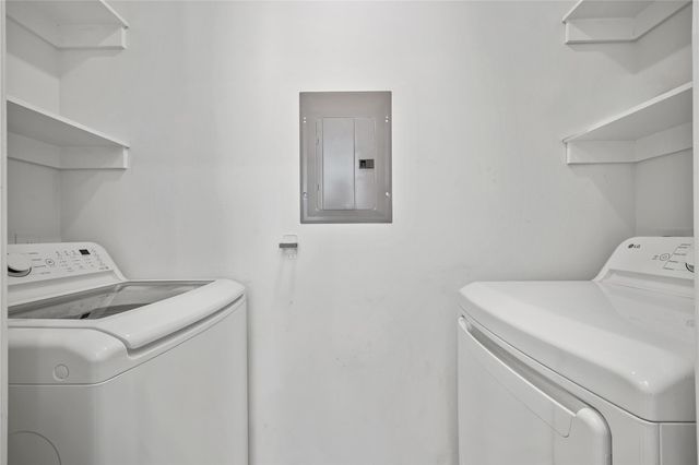 6501 COLUMBIA OAKS CT D8, Austin, TX 78759