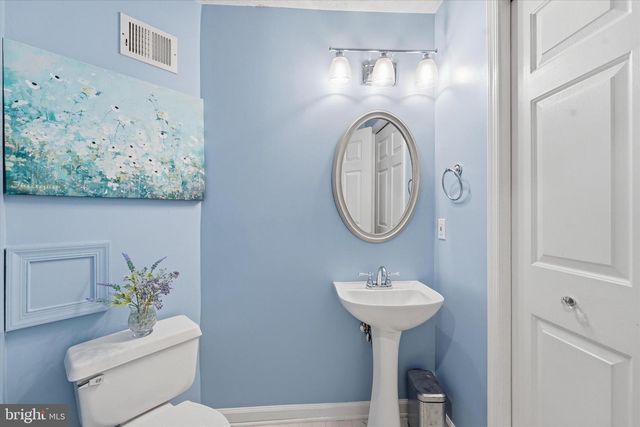 1721 ALGONQUIN RD, Frederick, MD 21701