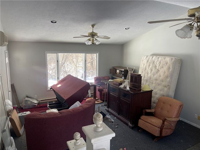 1123 Wampum New Galilee Rd, New Beaver Boro, PA 16141