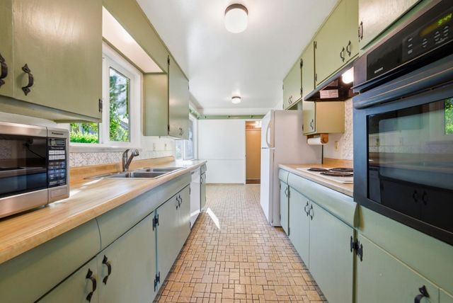 1000 Wood Duck Avenue, Santa Clara, CA 95051