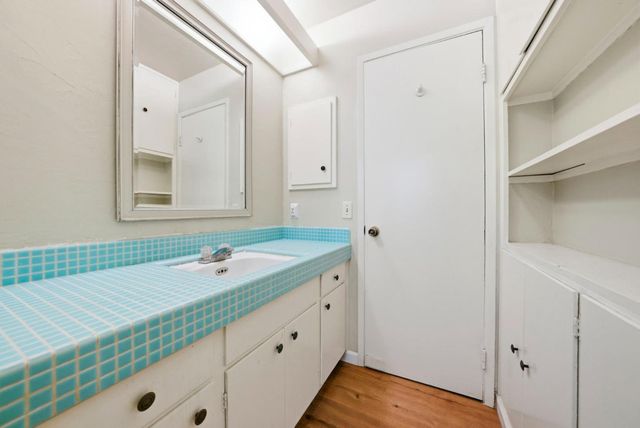 1000 Wood Duck Avenue, Santa Clara, CA 95051