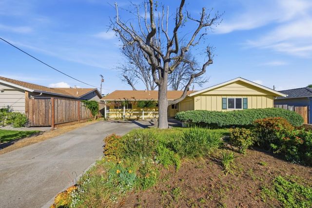 1000 Wood Duck Avenue, Santa Clara, CA 95051