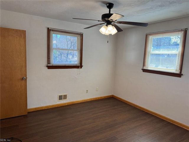 3715 Magnolia DR, Portsmouth, VA 23703