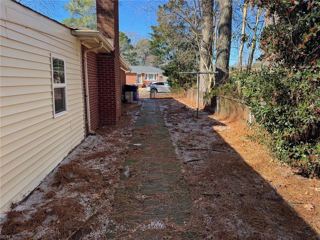 3715 Magnolia DR, Portsmouth, VA 23703