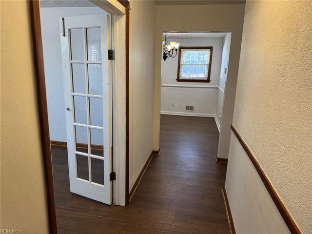 3715 Magnolia DR, Portsmouth, VA 23703