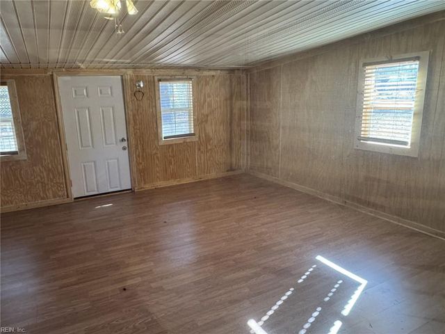 3715 Magnolia DR, Portsmouth, VA 23703