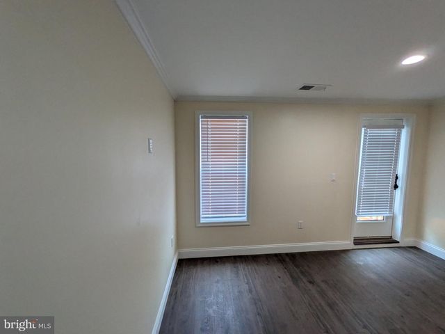 2953 MILES AVE, Baltimore, MD 21211