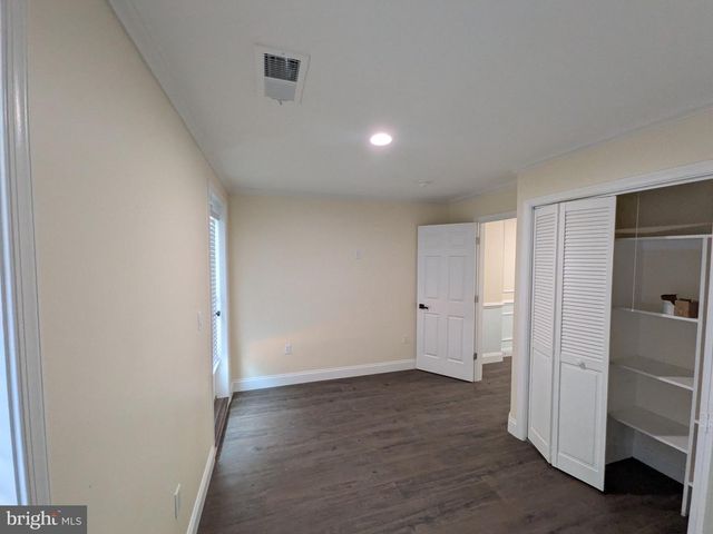 2953 MILES AVE, Baltimore, MD 21211