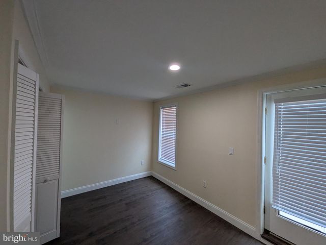 2953 MILES AVE, Baltimore, MD 21211