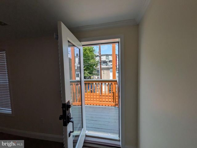 2953 MILES AVE, Baltimore, MD 21211