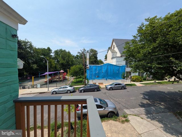 2953 MILES AVE, Baltimore, MD 21211
